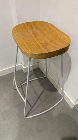 Conjunto de 5 Sillas de madera y metal