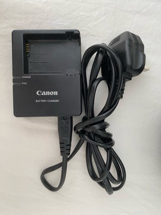 Canon EOS 700D Kit EF-S 18-55mm IS STM
