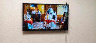 TV Samsung Smart TV Negra 32 pulgadas