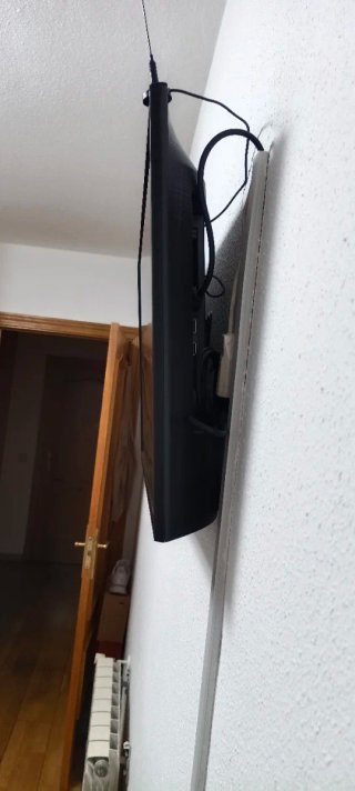 TV Samsung Smart TV Negra 32 pulgadas