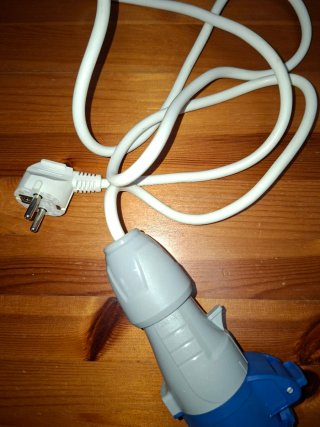 Adaptador Cable Camping/Caravana/AC