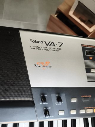 Roland VA-7