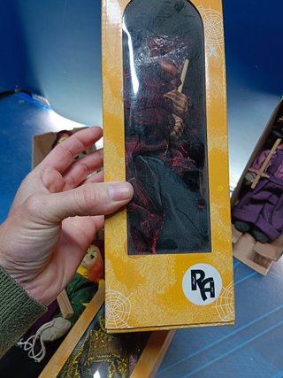 3 Marionetas + 2 Brujas de la suerte