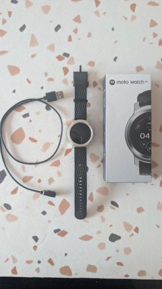 Smartwatch Motorola Plata y Negro