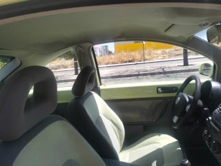 Volkswagen Beetle 2004