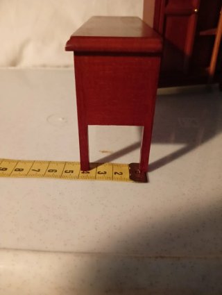 Miniaturas escala 1/12.                  Lote 16€.