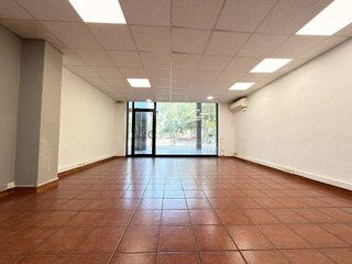 Local comercial en venta en La Marina de Port en Barcelona