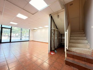 Local comercial en venta en La Marina de Port en Barcelona