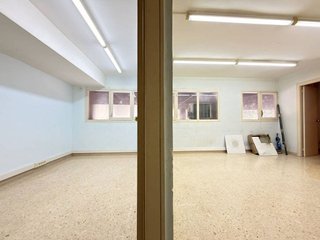 Local comercial en venta en La Marina de Port en Barcelona