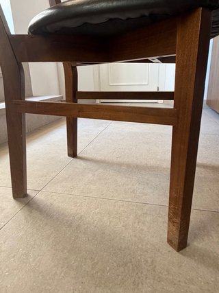 Silla de comedor de madera y cuero