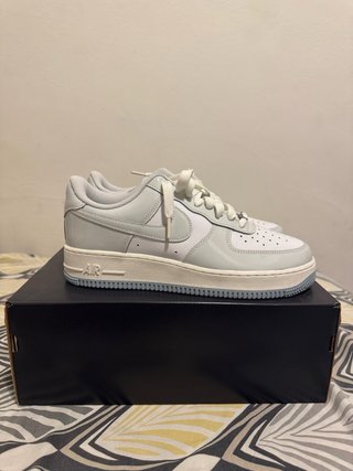 Nike Air Force 1 Gris y Blanco