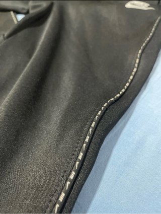 Pantalón deportivo Nike negro