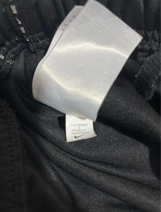 Pantalón deportivo Nike negro