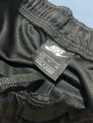 Pantalón deportivo Nike negro