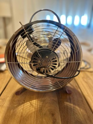 Ventilador Mesa Vintage Rojo y Plata