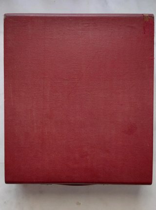 Máquina de escribir Olivetti Studio 44