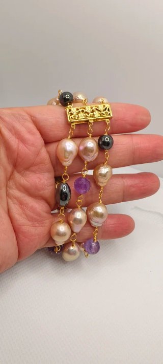 Pulsera 3 filas perlas barrocas amatista