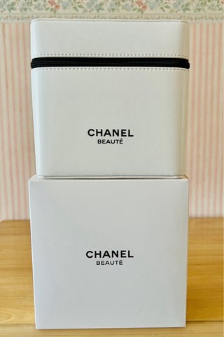 CHANEL NECESER / POUCH