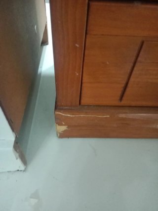 Mesa extensible comedor + 2 mesitas noche