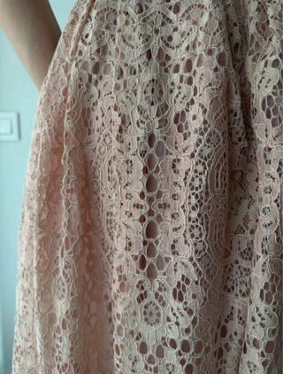 Vestido de encaje rosa