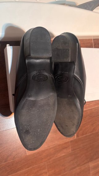 Zapatos regionales para jotas, manchegas.