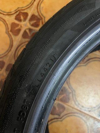 Ruedas Yokohama Advan Sport 245/40/19