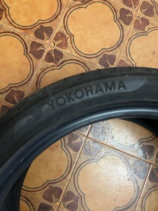 Ruedas Yokohama Advan Sport 245/40/19