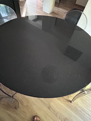 Tavolo rotondo 120 cm e 4 sedie trasparenti