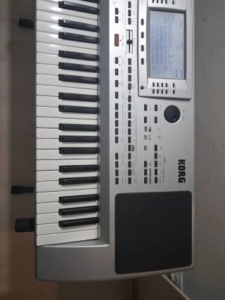 Teclado Korg PA-80