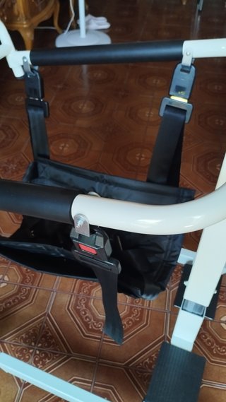 Grúa elevadora para pacientes multifuncional