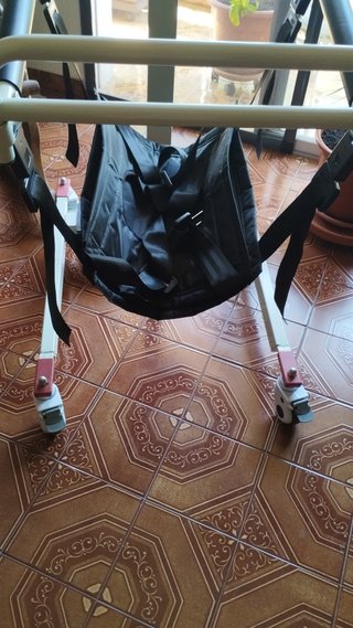 Grúa elevadora para pacientes multifuncional