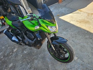 Kawasaki Z750 Verde Negra