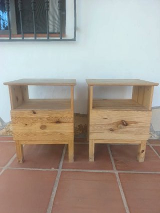 Mesitas de noche de madera (2 unidades)