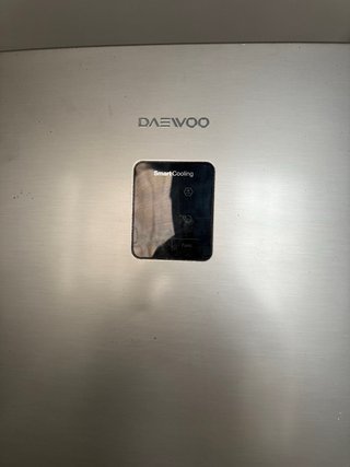 Nevera Daewoo con dispensador LEE