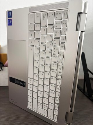Portátil Lenovo Yoga 7 14 Táctil
