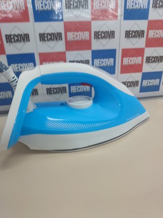 Centro de planchado Tefal Express Airglide con golpe de vapor de 380 g/min