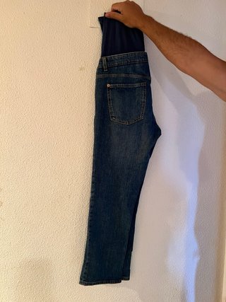 Pantalones premamá C&A talla 38 40€ los 4