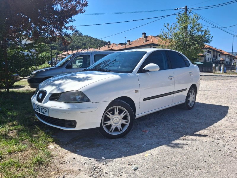 SEAT Cordoba 2004 - foto 1
