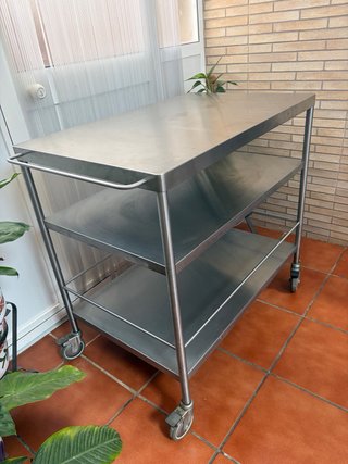 Mesa acero inoxidable 3 niveles con ruedas
