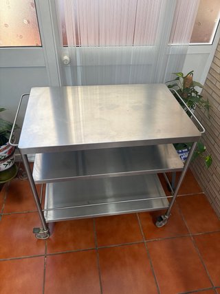 Mesa acero inoxidable 3 niveles con ruedas