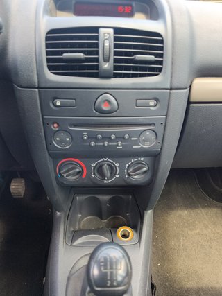 RENAULT CLIO 1.2CV 75CV