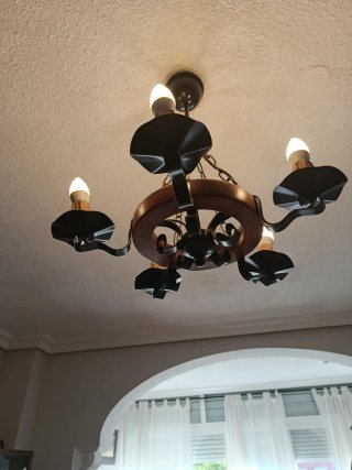 2 Lámpara forja y madera