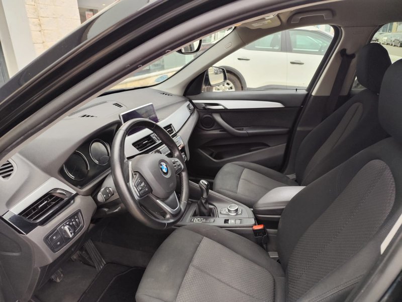 BMW X1 sDrive18i 2021, foto 11