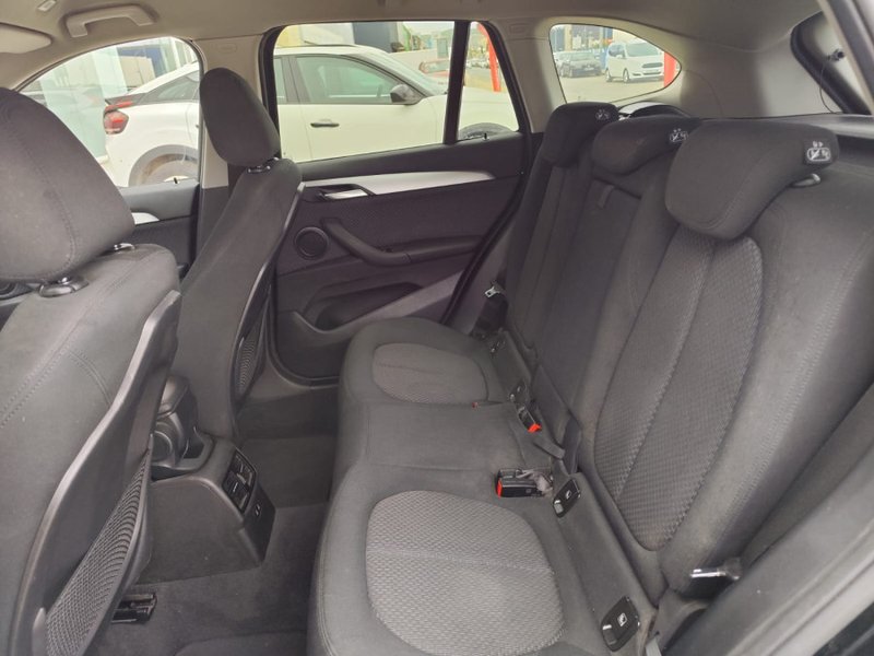 BMW X1 sDrive18i 2021, foto 13