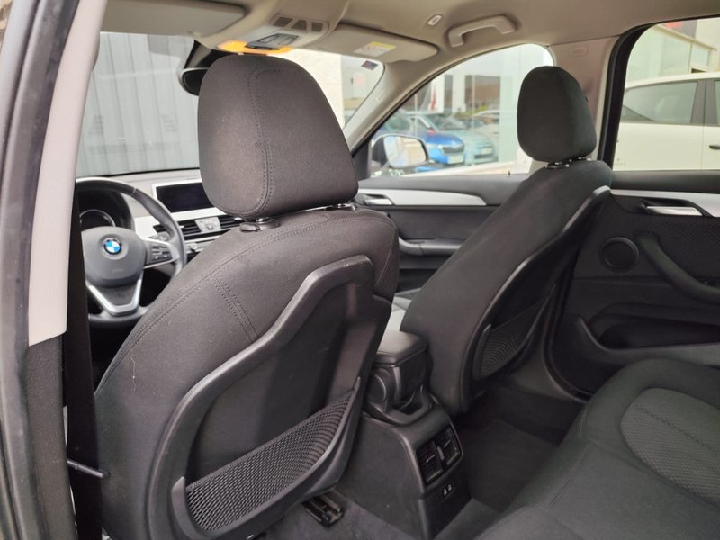 BMW X1 sDrive18i 2021, foto 14