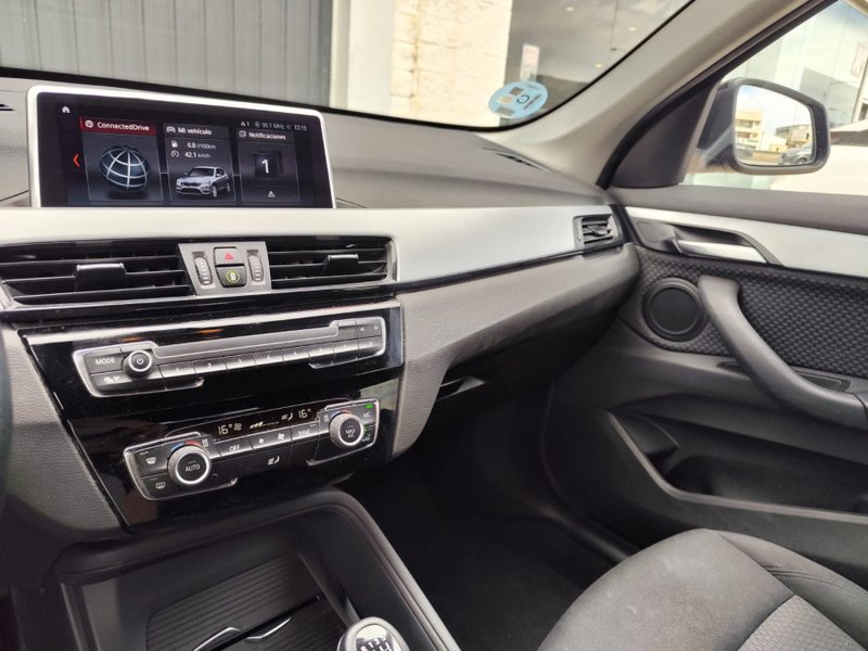 BMW X1 sDrive18i 2021, foto 25