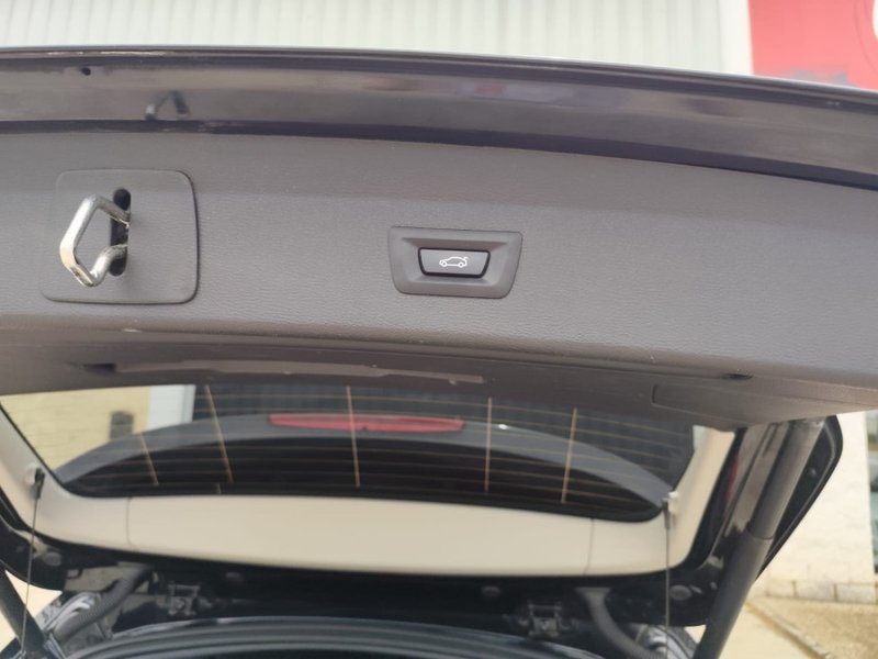 BMW X1 sDrive18i 2021, foto 30