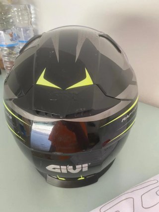 Casco integrale Givi