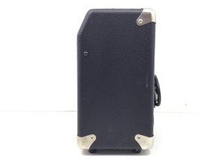 E588024-0 AMPLIFICADOR GUITARRA FENDER FRONTMAN 10
