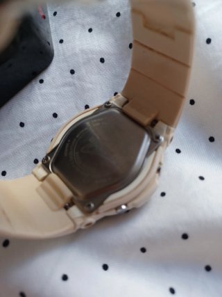 Reloj Casio Baby-G Mujer Dorado y Blanco